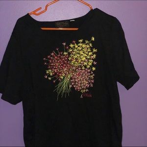 Floral artsy women’s graphic tee